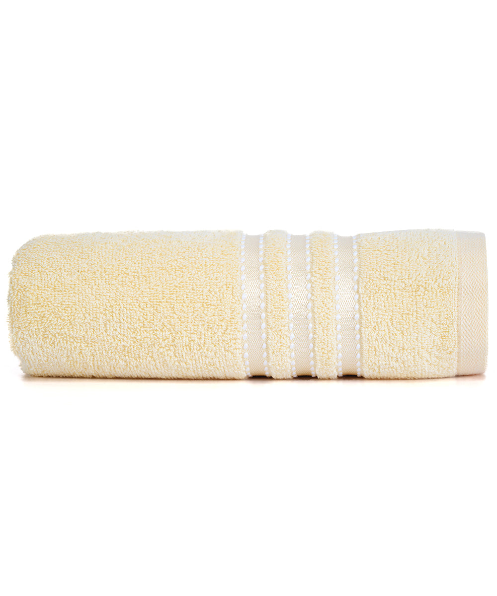 Prime Club Rivera cotton towel placed in a bathroom for a touch of luxury and comfort.