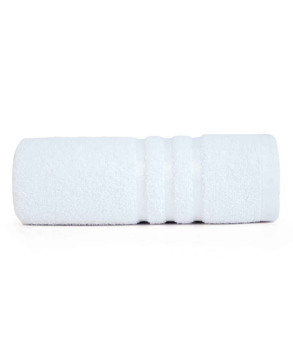 Fluffy Prime Club Rivera cotton towel providing a soft, luxurious feel with exceptional moisture retention.