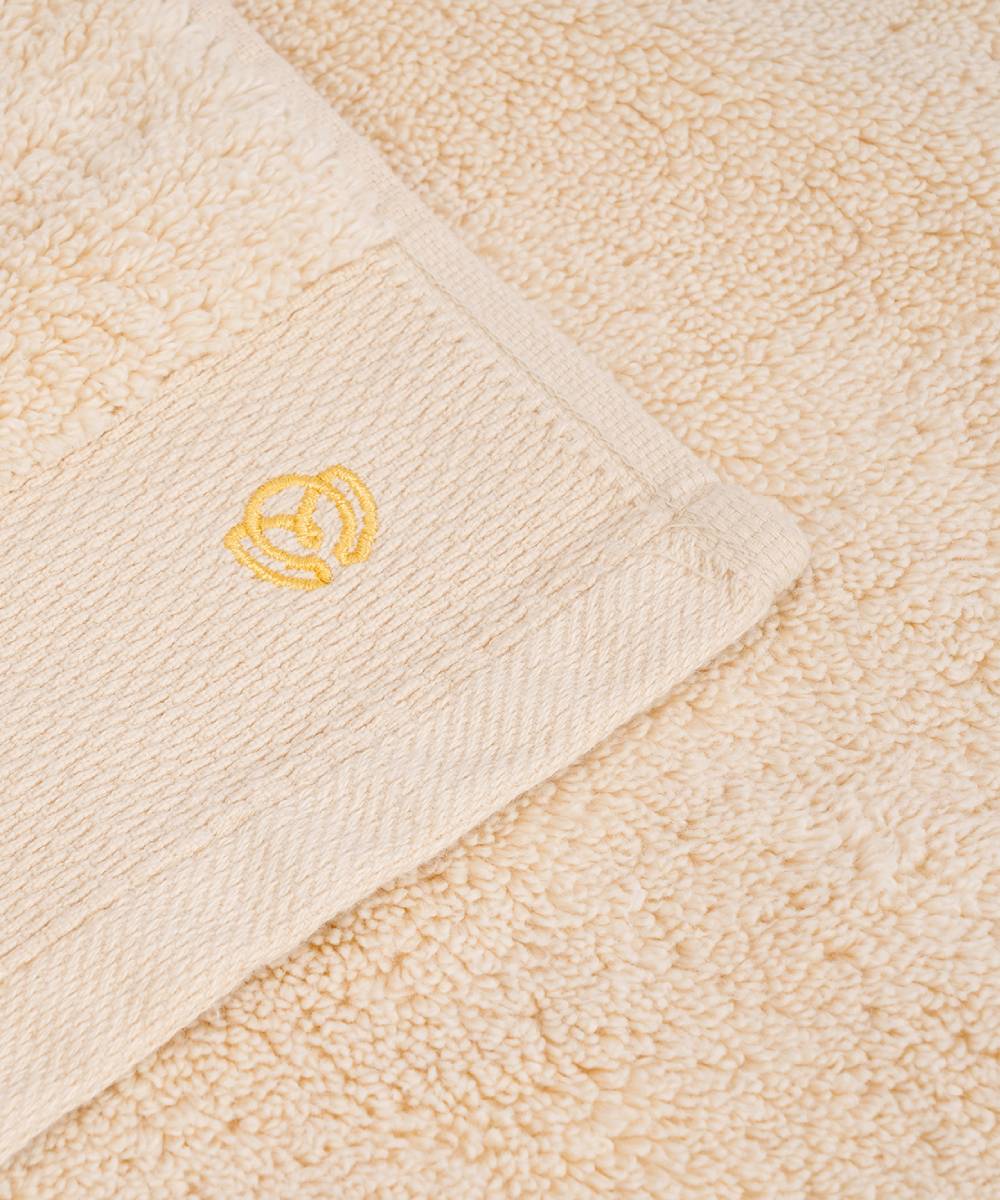 "High-quality hand towel crafted with durable and soft micro cotton fabric."