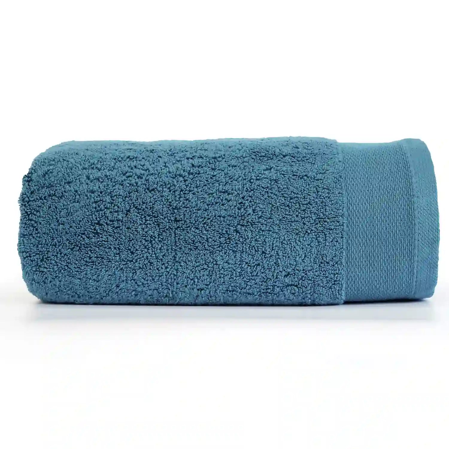 Luxurious terry bath towel